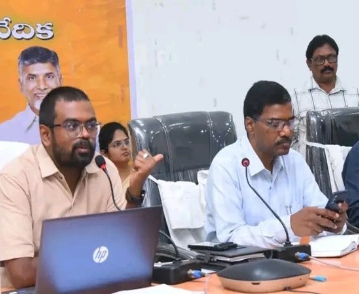 ‘విద్యార్థుల ఉజ్వల భవిష్యత్తును తీర్చిదిద్దాలి’