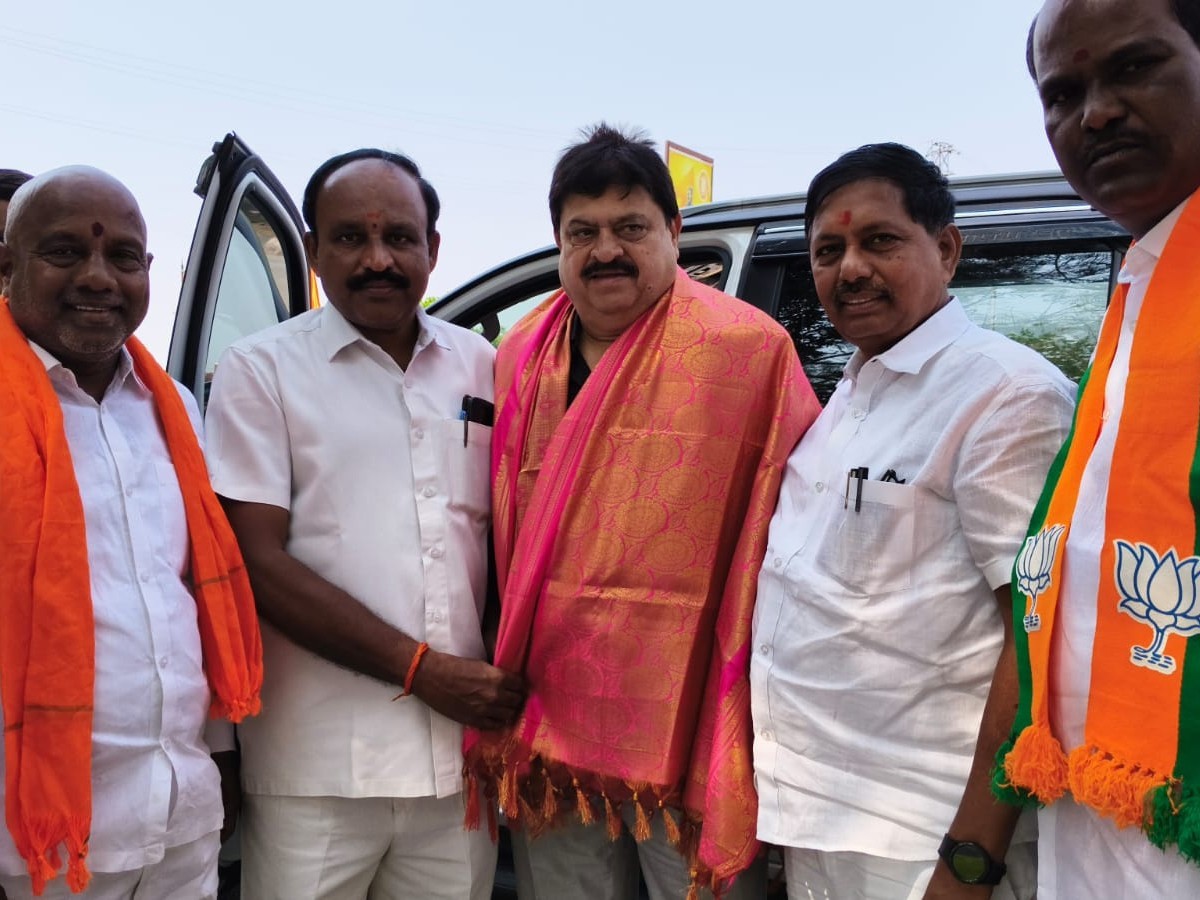 బీజేపీ రాష్ట్ర అధ్యక్షులు  ఎన్. రామచంద్ర రావుకి ఘన స్వాగతం