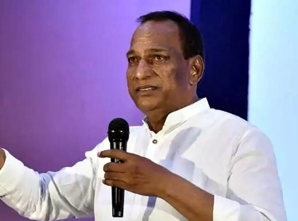 మంత్రి శ్రీధర్ బాబుపై మల్లారెడ్డి విమర్శలు