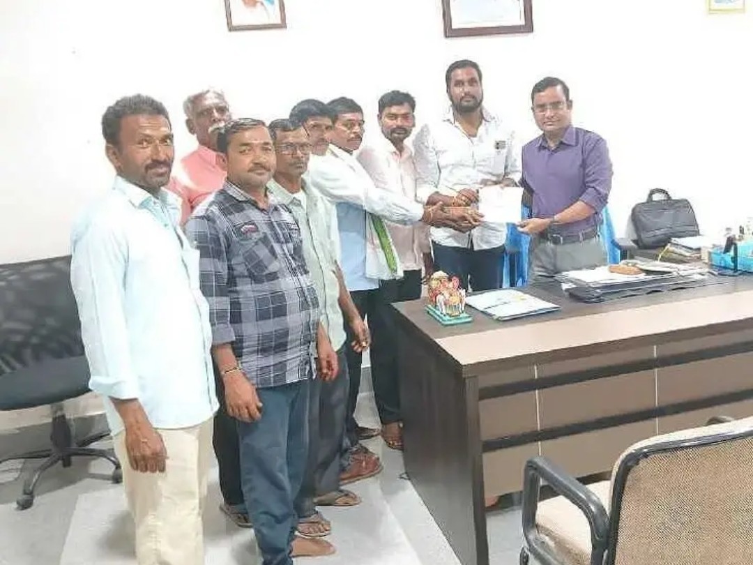 ధాన్యం కొనుగోలు కేంద్ర ఏర్పాటుకు వినతి