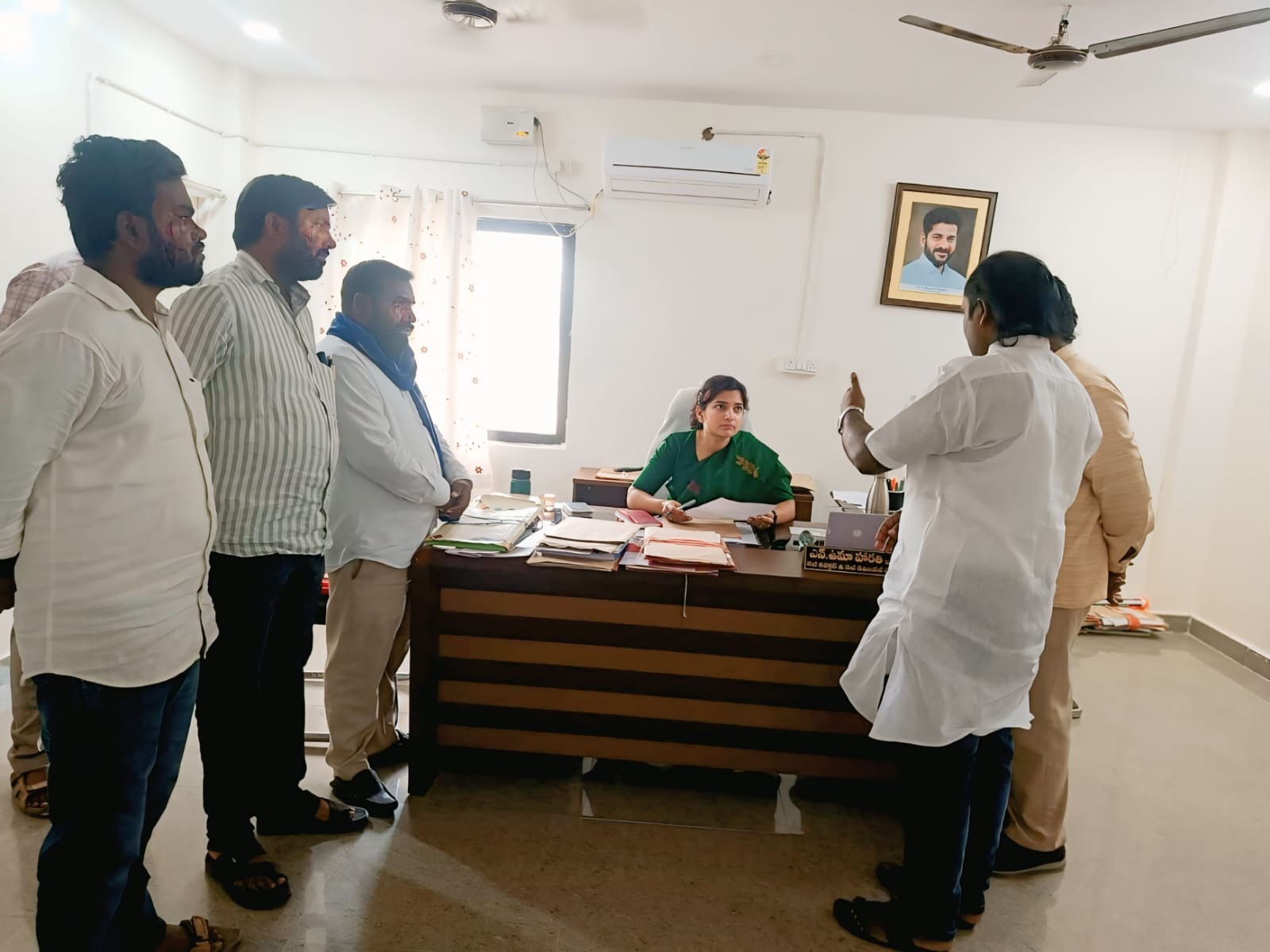 ఆస్పత్రి సూపరింటెండెంట్‌పై ఫిర్యాదు