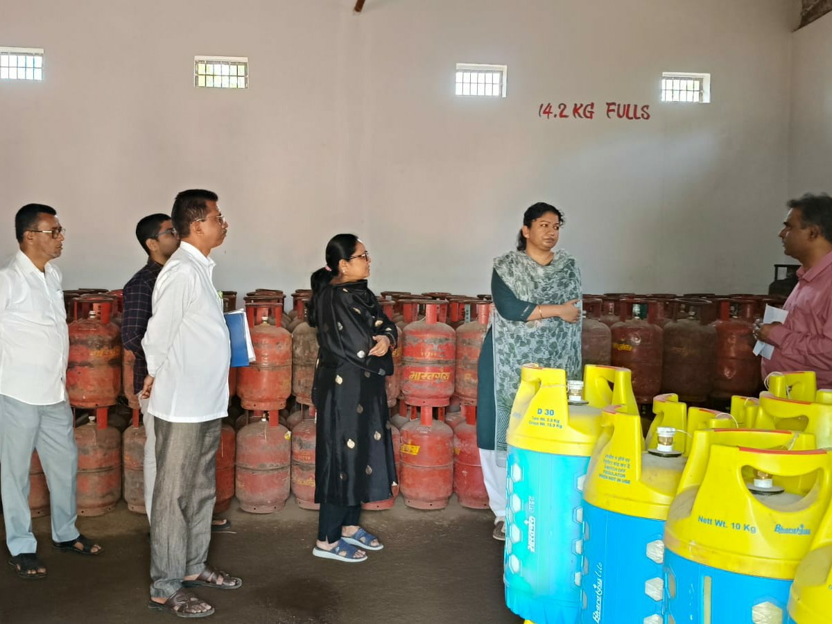 ‘గ్యాస్ సరఫరాలో నిబంధనలు ఉల్లంఘిస్తే కఠిన చర్యలు’