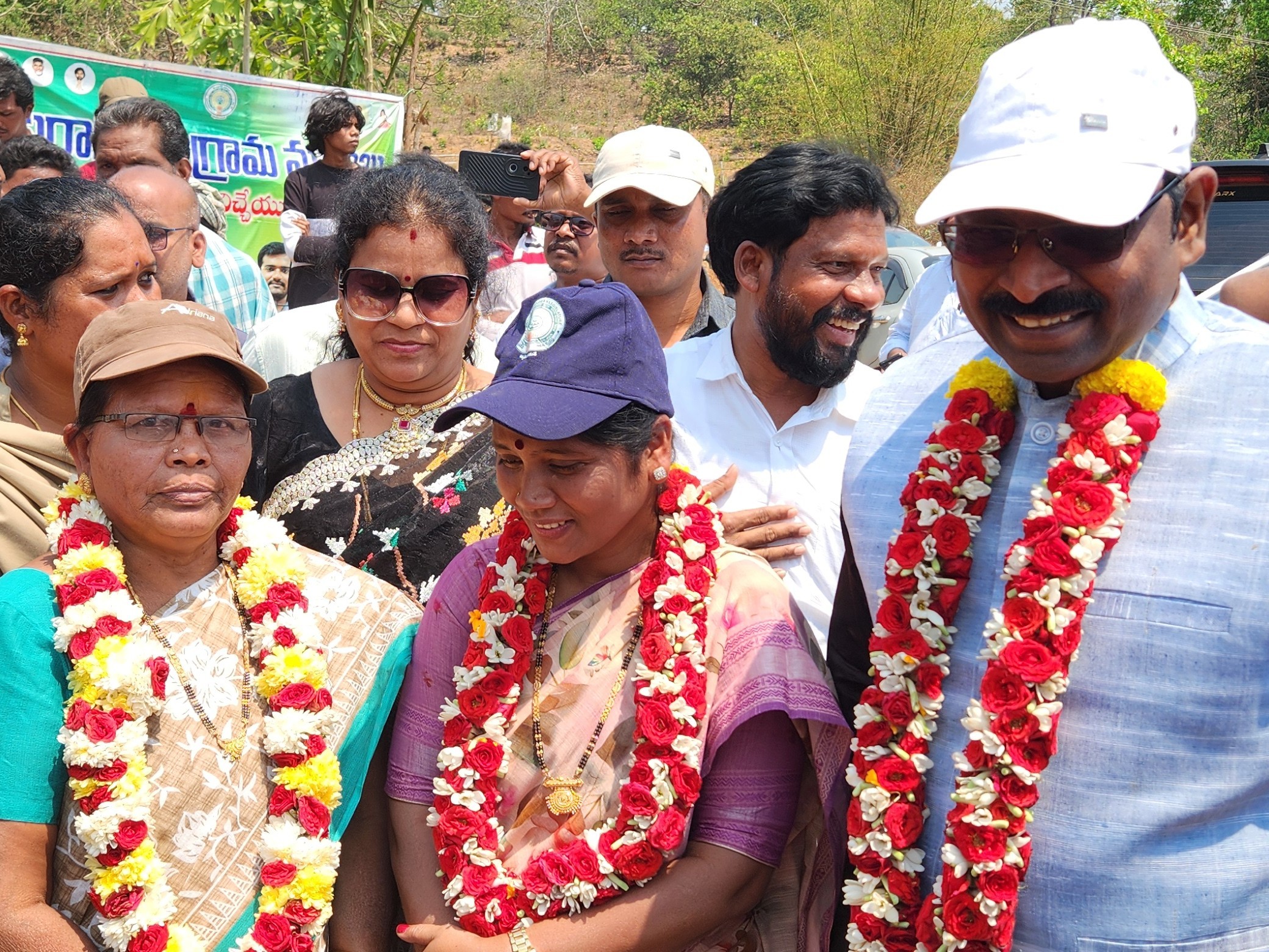 ఆదర్శ గ్రామంగా ‘కురాసింగి’