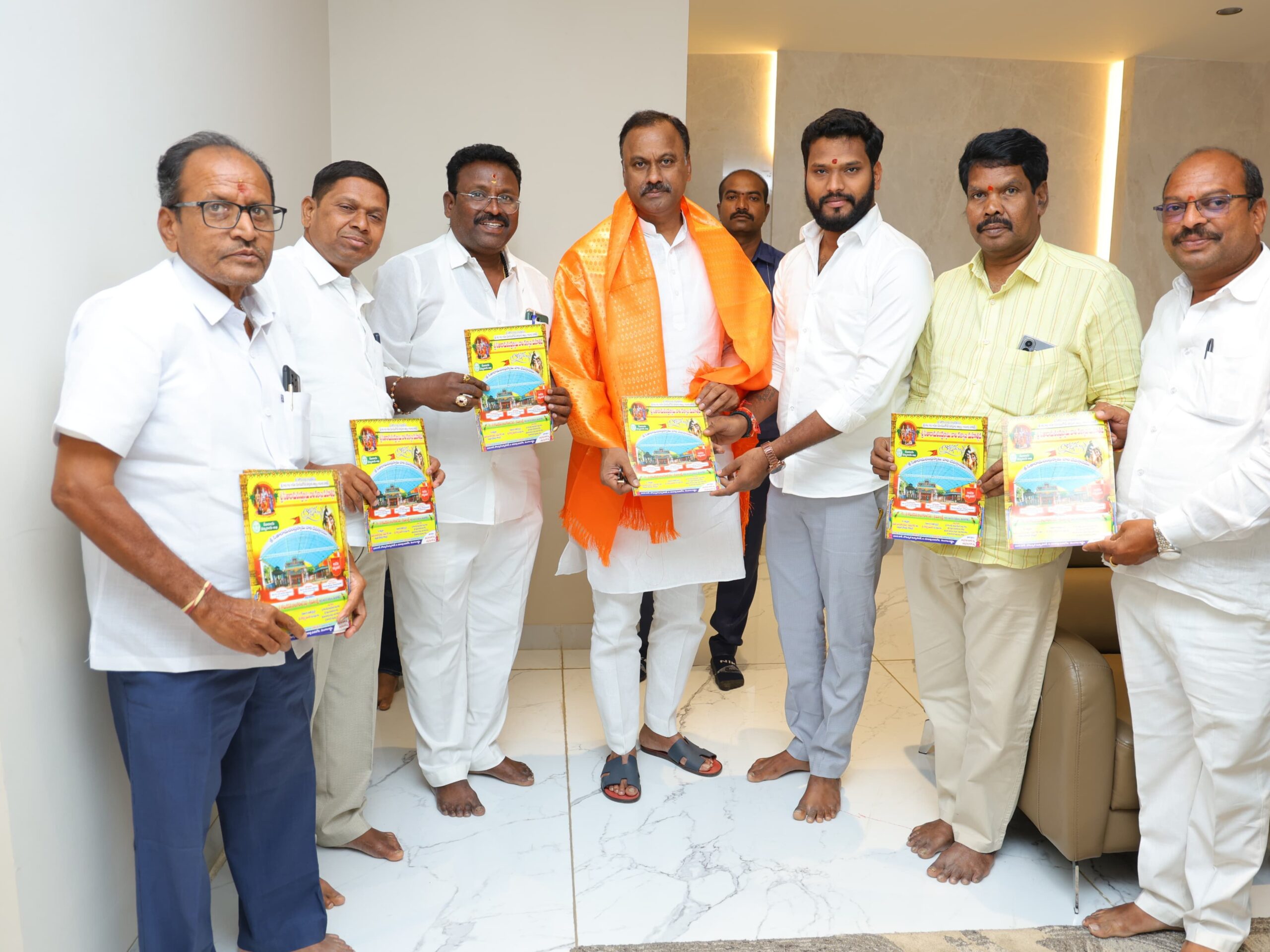 రాజగోపాల్‌రెడ్డికి శ్రీరామనవమి ఆహ్వానం