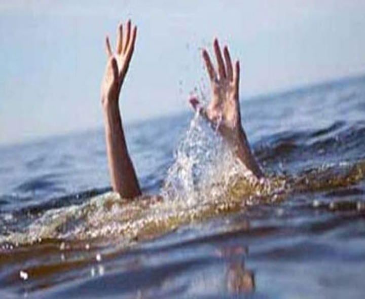 విషాదం.. చెరువులో దిగి బాలుడు మృతి
