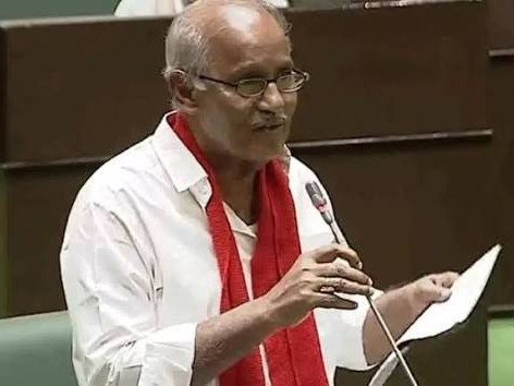 ‘నిరుపేదలకు పట్టాలు ఇచ్చే విధంగా చొరవ తీసుకోవాలి’