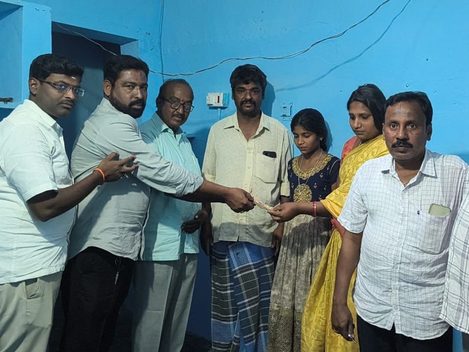 ఆర్థిక సహాయం అందించిన లైన్స్ క్లబ్