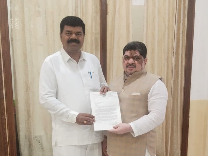 ‘నూతన వసతి గృహానికి నిధులు మంజూరు చేయండి’