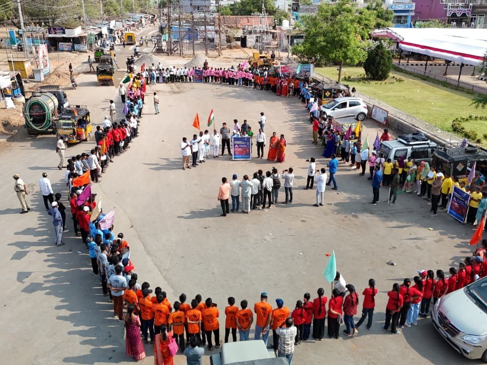 ఒంటిమిట్టలో పోలీసుల అవగాహన కార్యక్రమం
