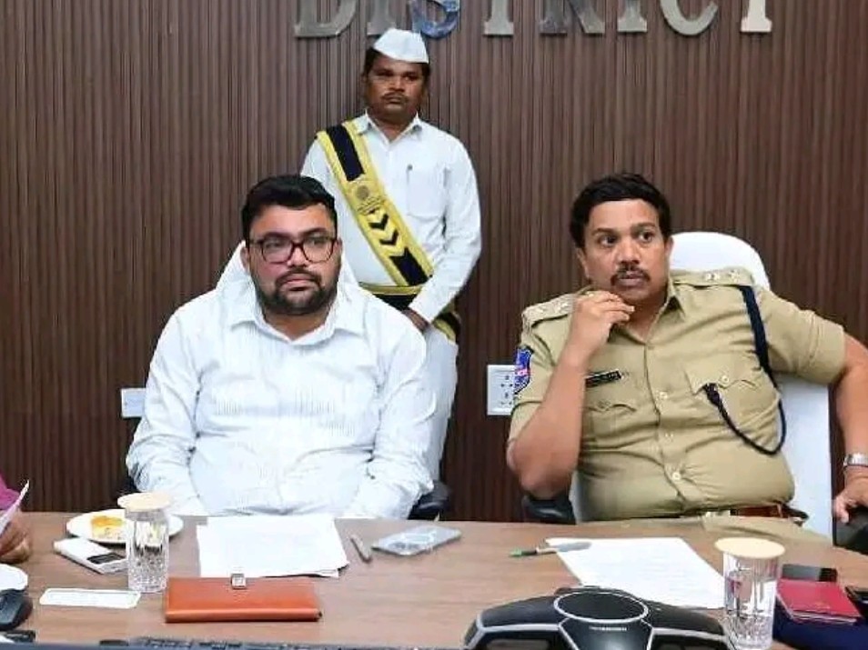 సలేశ్వరం జాతర ఏర్పాట్లపై కలెక్టర్ సమీక్ష