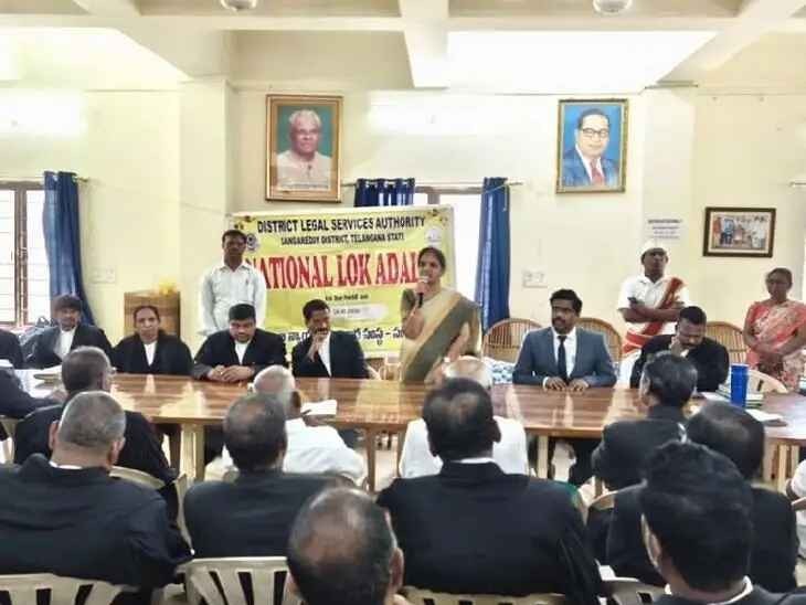 రాజీ కేసులను పరిష్కరించుకోవాలి: జిల్లా జడ్జి