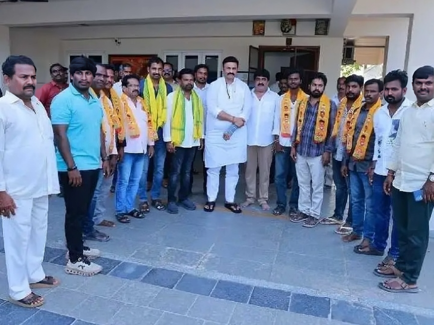 టీడీపీలో చేరిన సర్పంచ్, ఉపసర్పంచ్‌లు