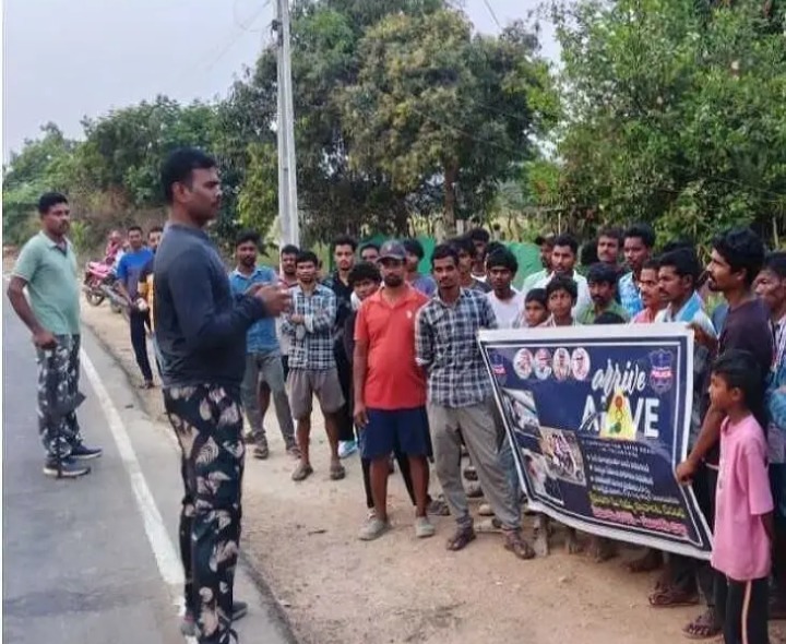 ప్రతి ఒక్కరూ ట్రాఫిక్ నిబంధనలు పాటించాలి: SI