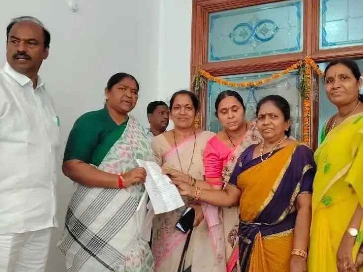 ‘అంగన్వాడీలు ఒంటిపూటే నిర్వహించాలి’