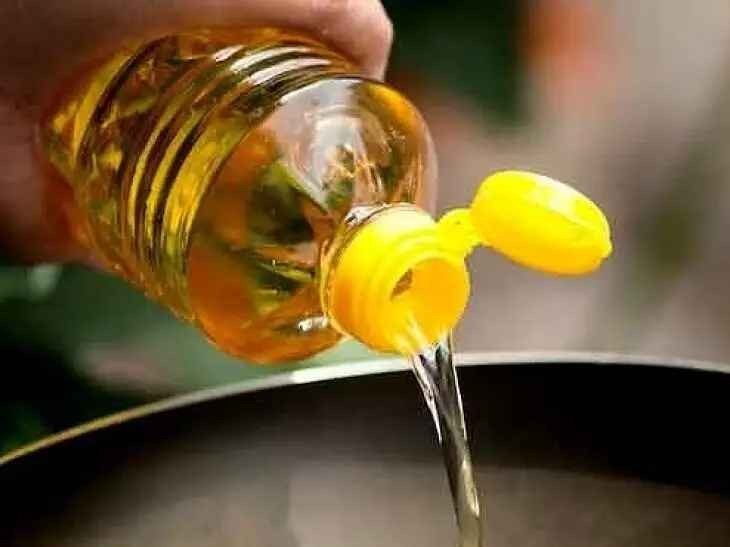 యుద్ధం ఎఫెక్ట్.. వంటింట్లో మంటలు.!