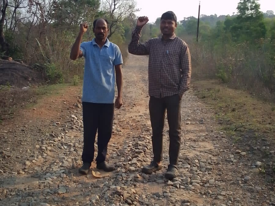 ‘రహదారి నిర్మాణం చేపట్టాలి’