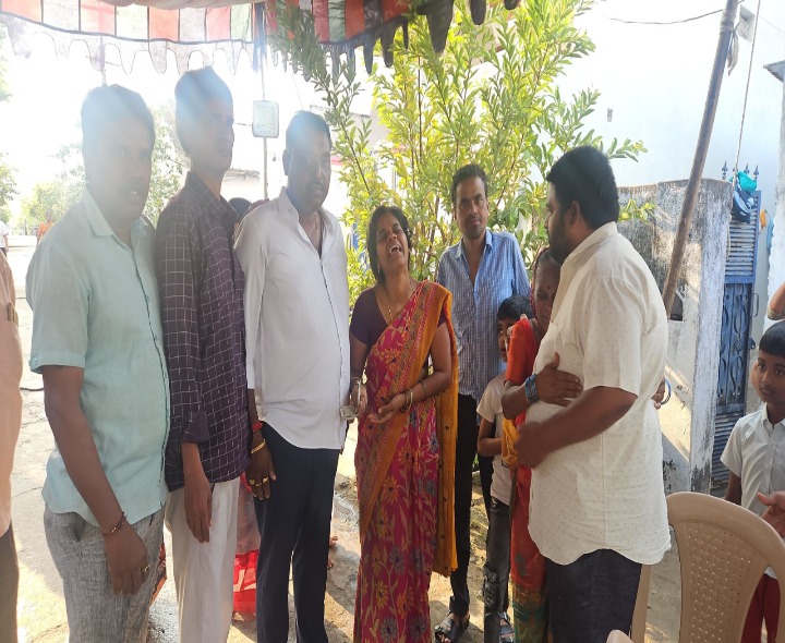 ఆర్థిక ఇబ్బందులతో నేతన్న ఆత్మహత్య