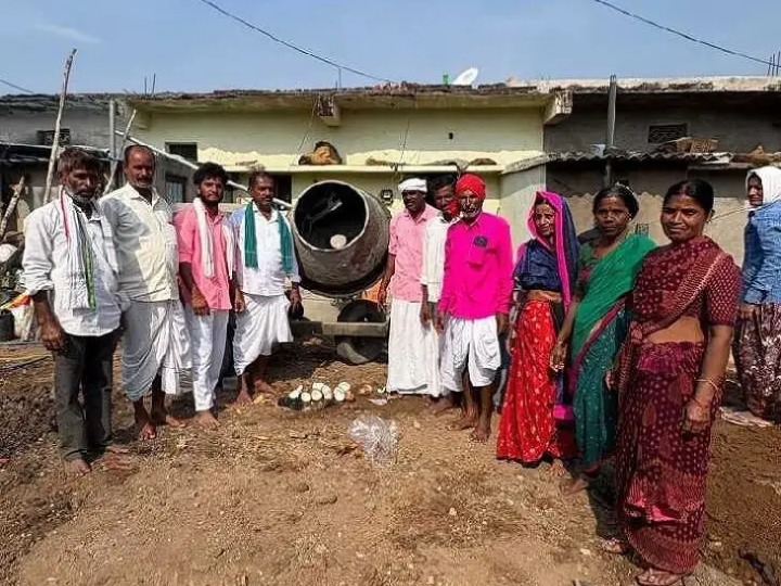 రూ.10 లక్షలతో సీసీ రోడ్డు పనులు ప్రారంభం