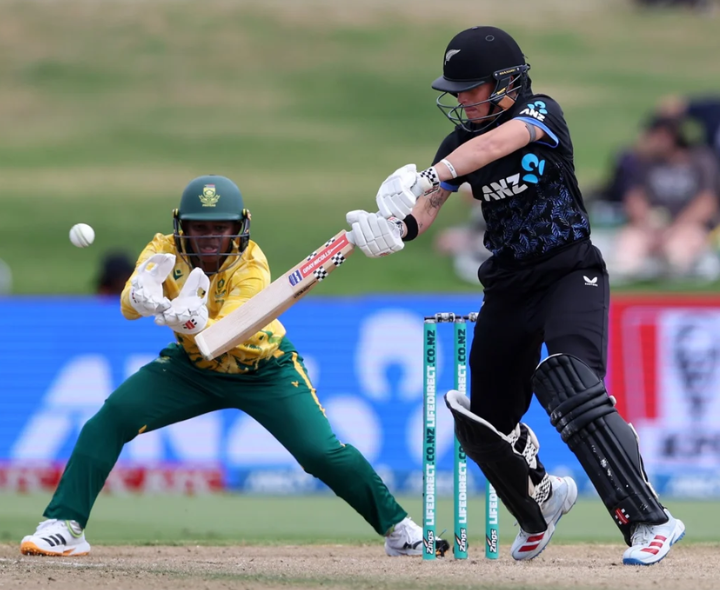 కెర్ శతకం.. చిత్తుగా ఓడిన సౌతాఫ్రికా