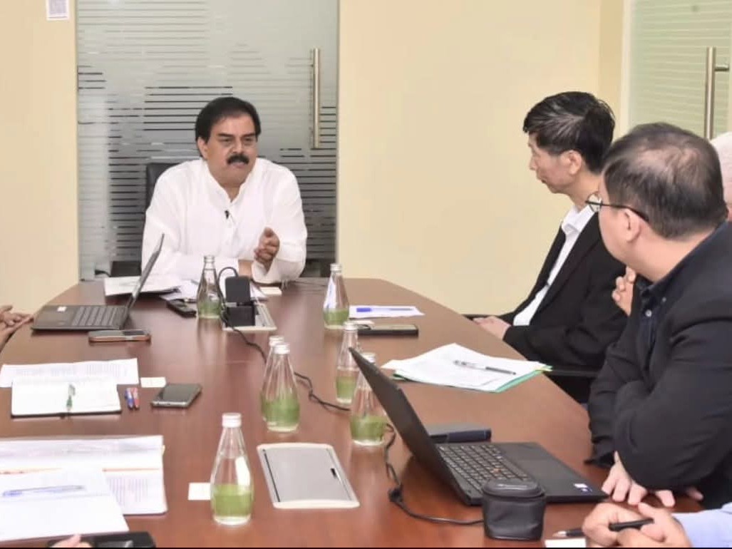 సింగపూర్ ప్రతినిధులతో మంత్రి సమావేశం