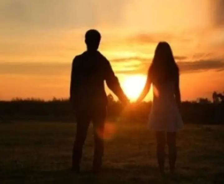 ఇద్దరు పిల్లల తల్లితో మరో వివాహితుడు పరార్..!