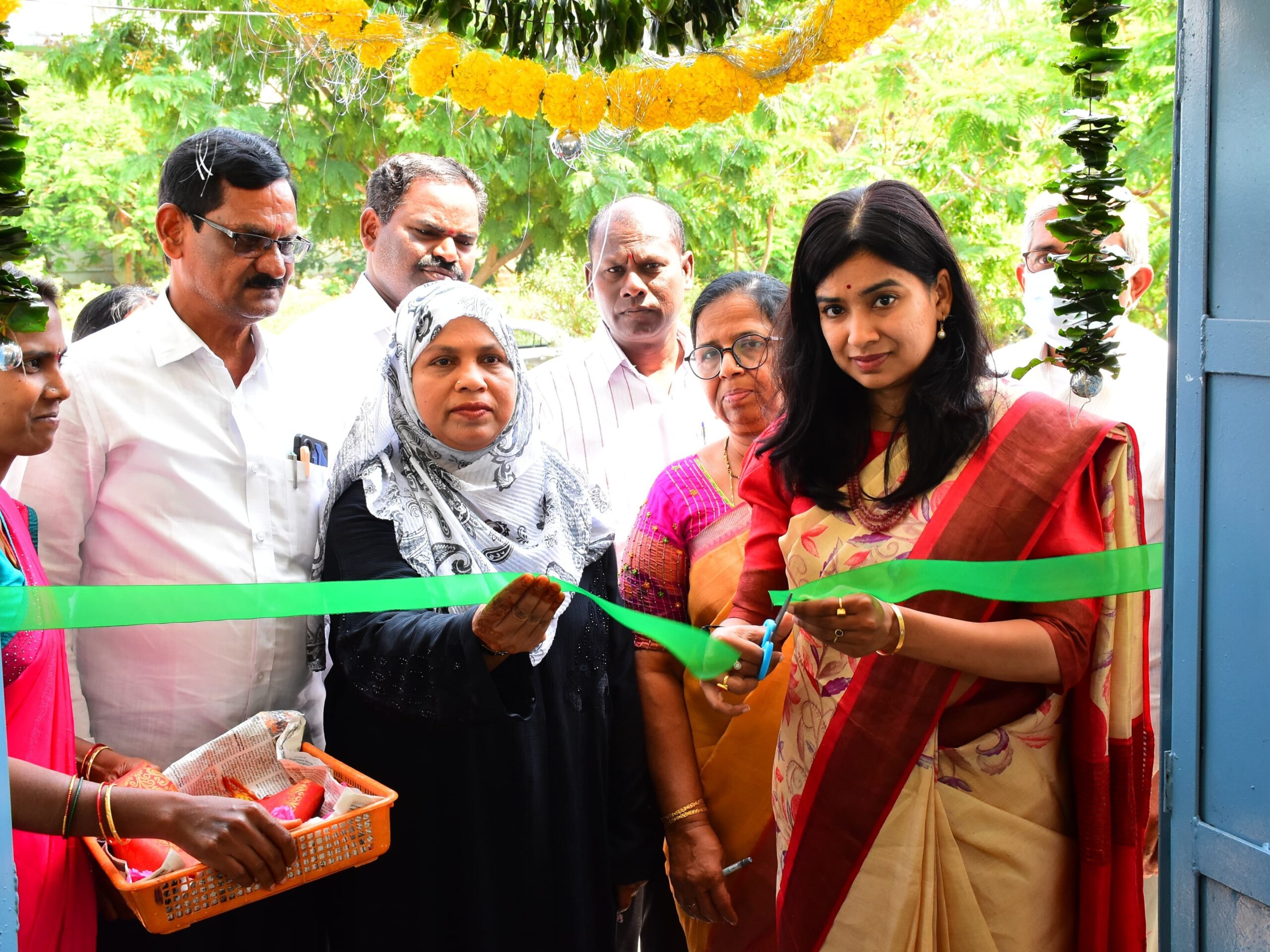 ‘భవిత కేంద్రం సేవలను సద్వినియోగం చేసుకోవాలి’