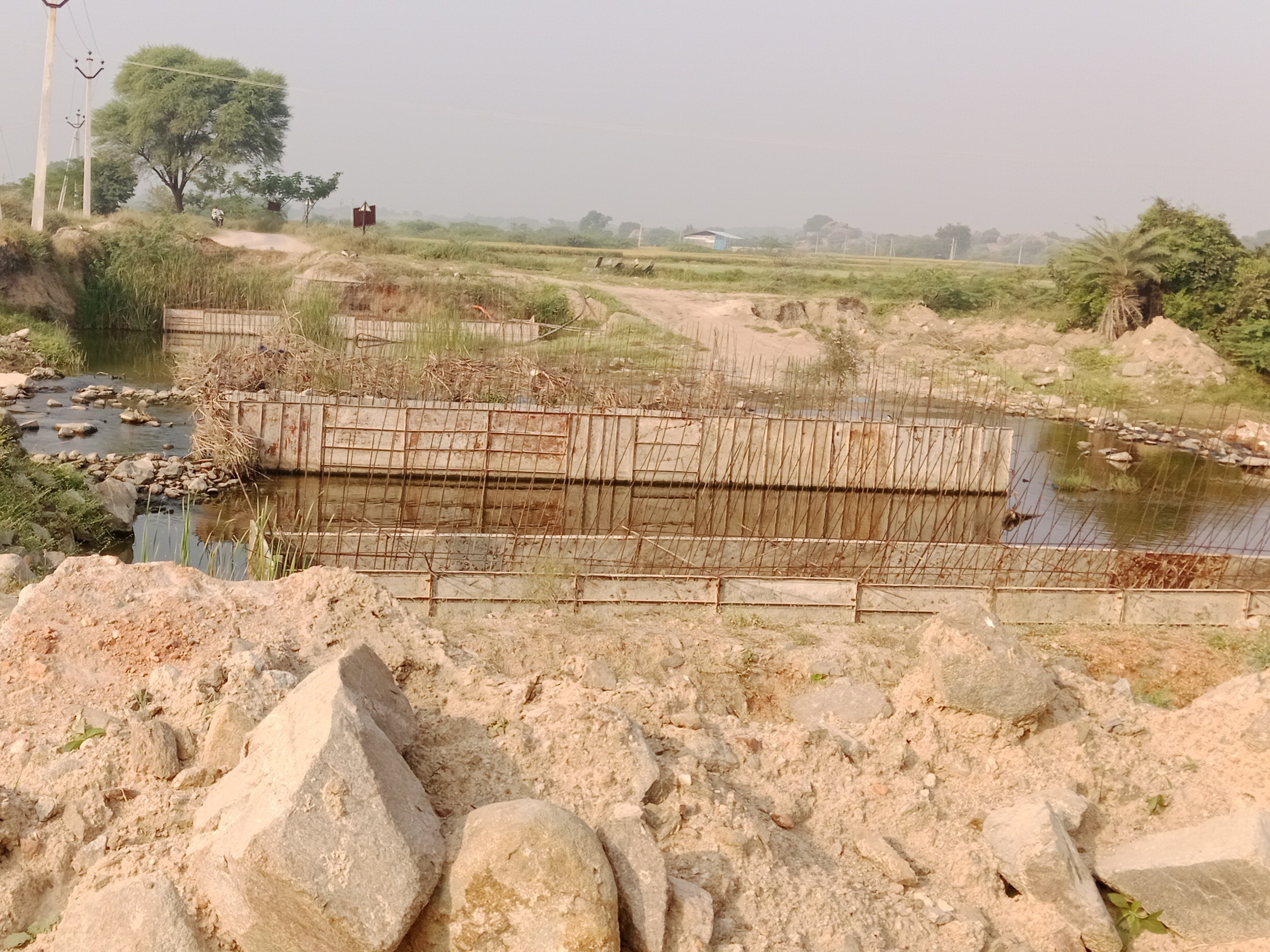 ‘బ్రిడ్జి నిర్మాణం వేగవంతం చేయండి’