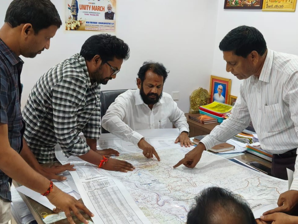 ‘కాలువ పనులు వేగవంతం చేయాలి’