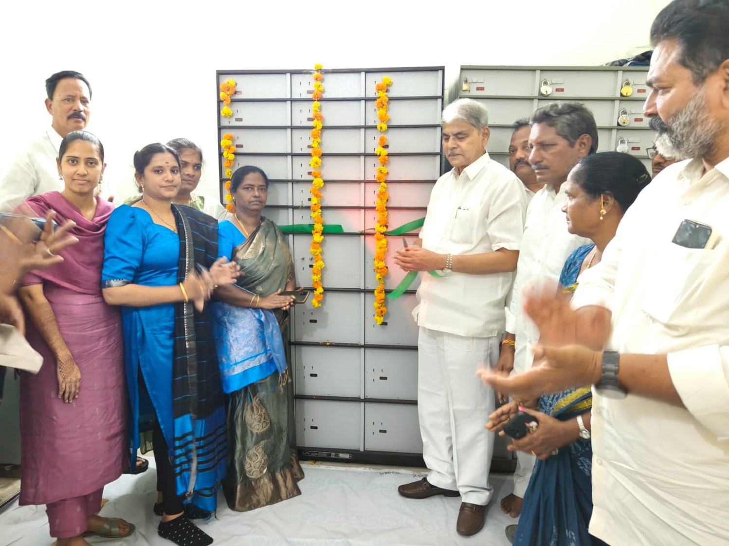 కృష్ణ ఫార్మర్స్ కోపరేట్ సొసైటీని ప్రారంభించిన కేడీసీసీ ఛైర్మన్