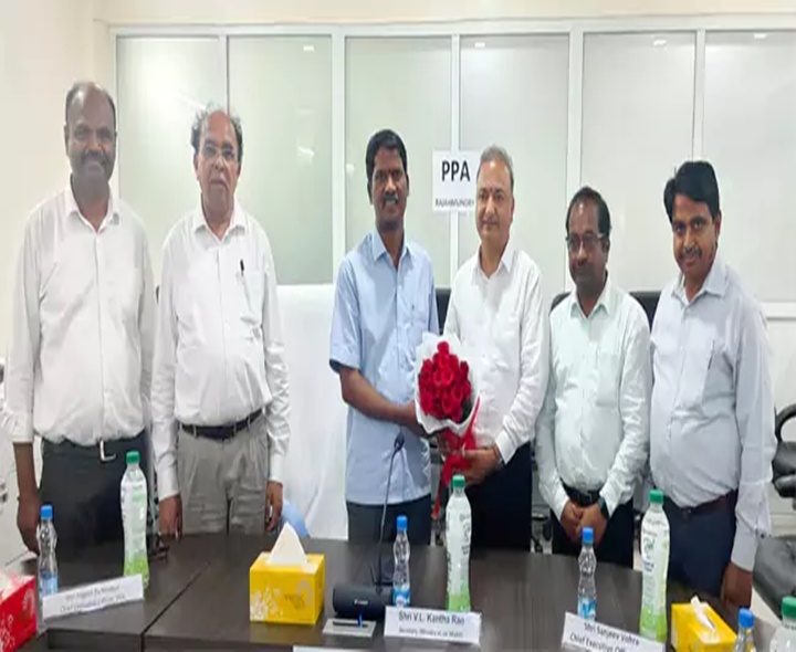 పోలవరానికి నిధుల కొరత లేదు: కాంతారావు