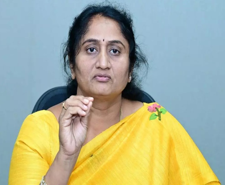 బీసీ హాస్టళ్లపై మంత్రి కీలక సమీక్ష