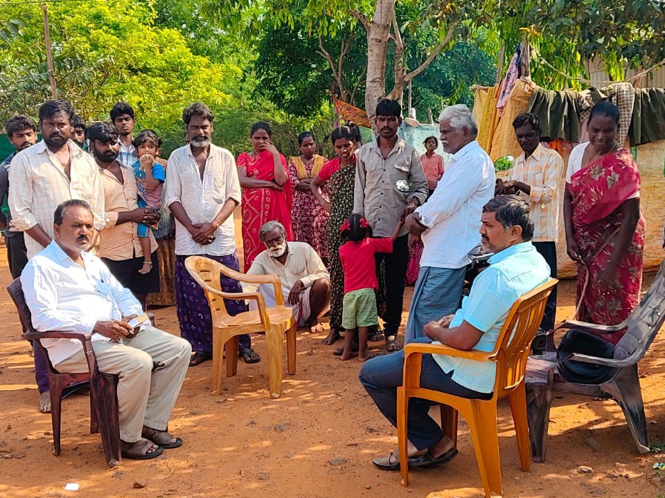 దళిత కాలనీలో సమస్యలపై కేబీపీఎస్ సర్వే