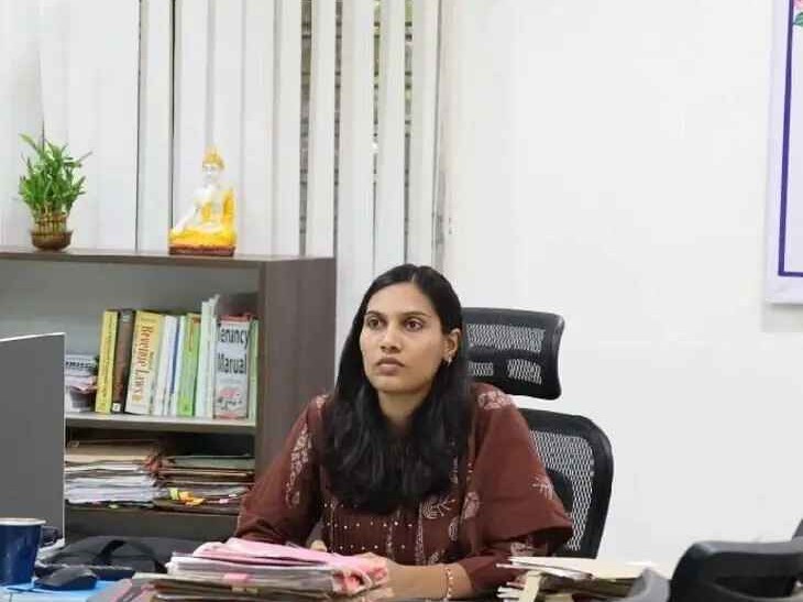 అనుమతులు వేగవంతం చేయాలి: కలెక్టర్