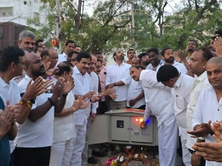 నల్లగండ్ల హుడా కాలనీలో వెలిగిన సెంట్రల్ లైటింగ్