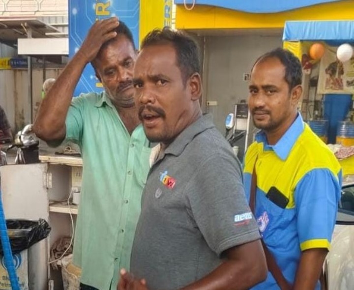 అమలాపురం పెట్రోల్ బంక్ వద్ద గందరగోళం