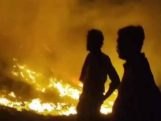 డంపింగ్ యార్డ్‌లో భారీ అగ్నిప్రమాదం..!