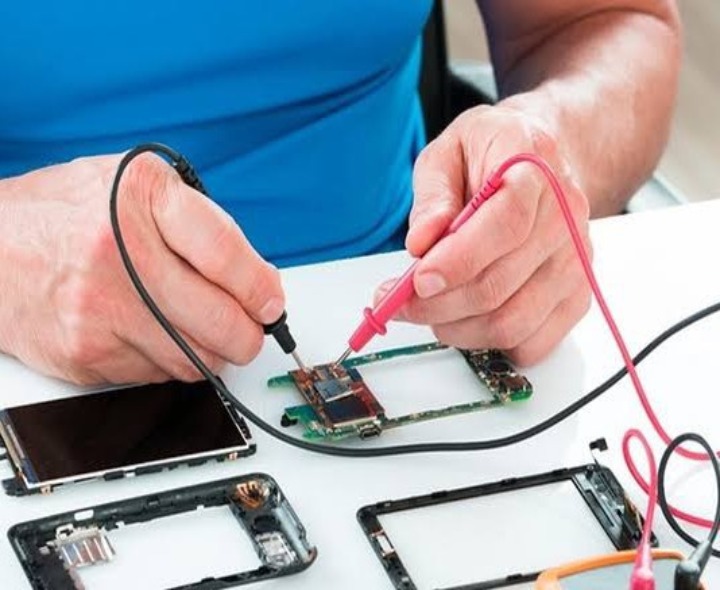 ఉచిత సెల్‌ఫోన్ రిపేర్ శిక్షణకు దరఖాస్తుల ఆహ్వానం