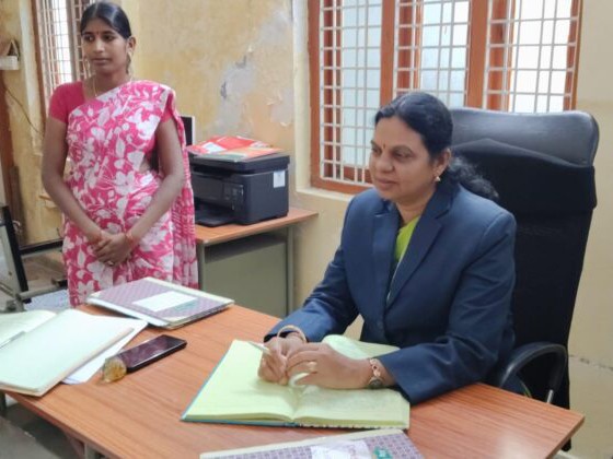 వసతులతో ఆశ్రమ నిర్వహణ చేయాలి: మాధవిలత