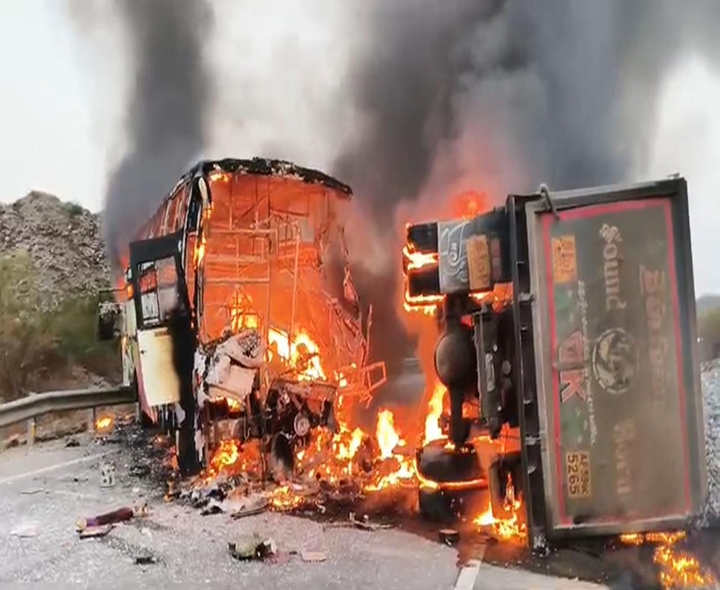 బస్సు ప్రమాదంపై పలువురు మంత్రులు దిగ్భ్రాంతి