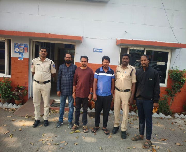 సరూర్ నగర్ PSలో అరెస్ట్ అయిన జాదవ్ సోమేశ్