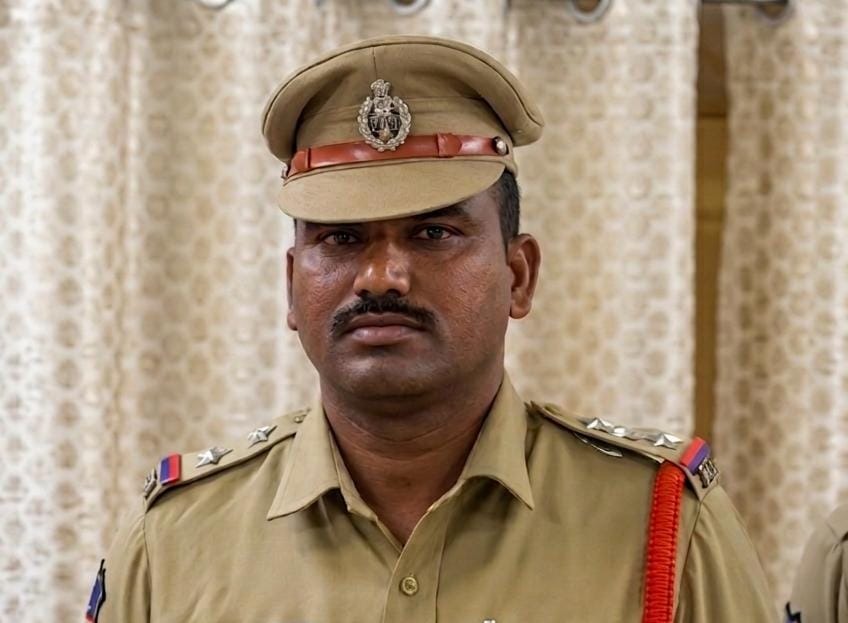 మిల్స్ కాలనీ ఎస్సై సురేష్ సస్పెన్షన్