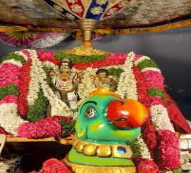 భక్తుడి వద్దకు భగవంతుడు