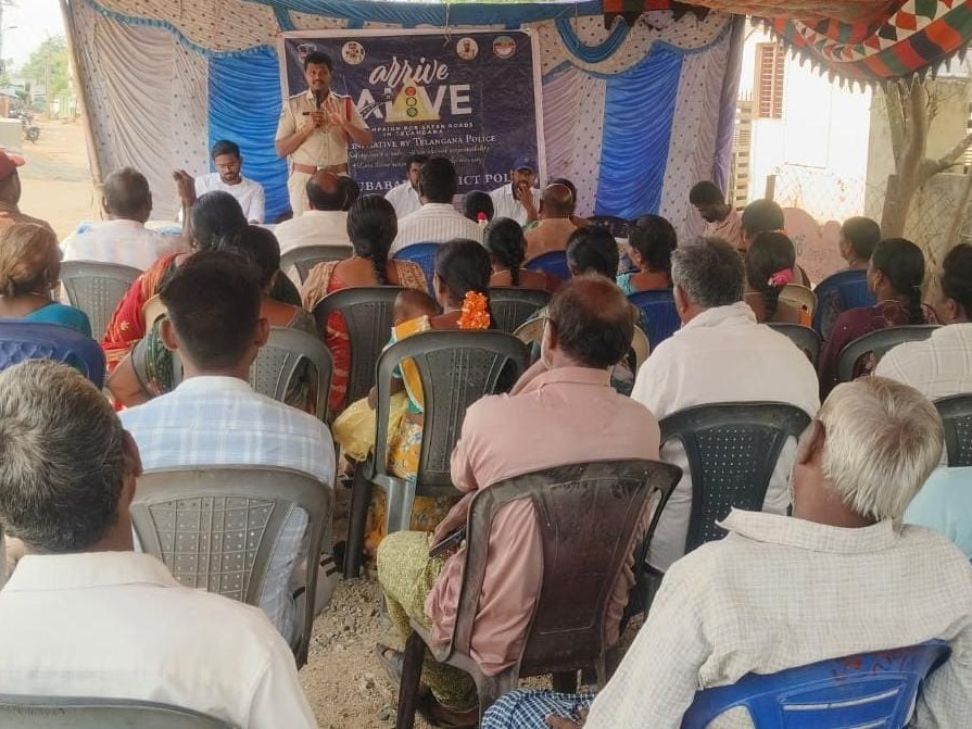 గంజాయి తమ గ్రామం గడప తాకనీయమని ఏకగ్రీవ తీర్మానం