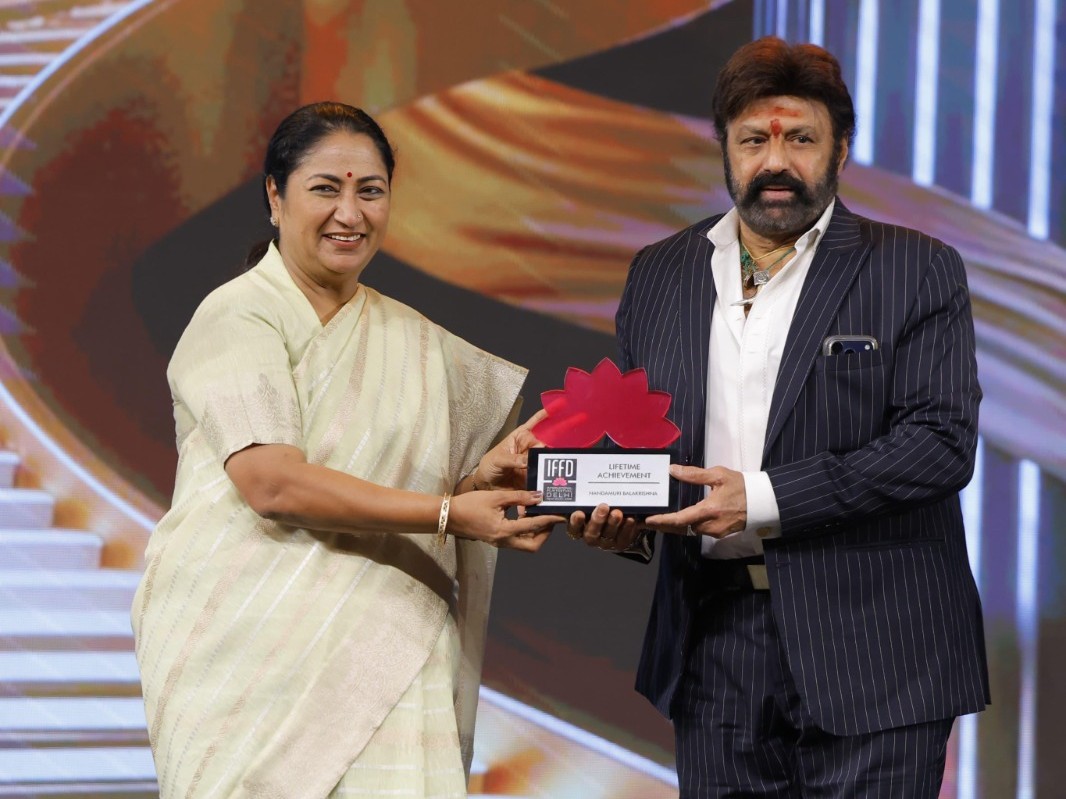 హిందూపురం ఎమ్మెల్యేకు ప్రతిష్ఠాత్మక పురస్కారం