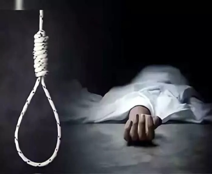 సూసైడ్ నోట్ రాసి యువతి ఆత్మహత్య