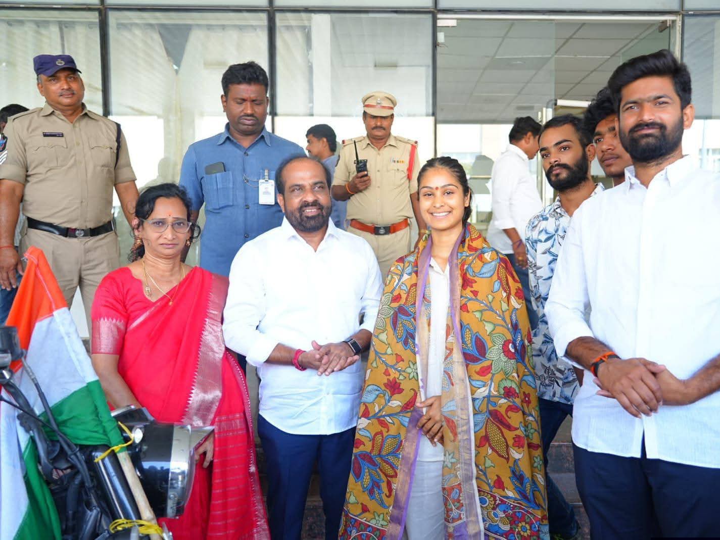 ఆరోగ్య చైతన్య యాత్రకు మంత్రి ప్రశంసలు