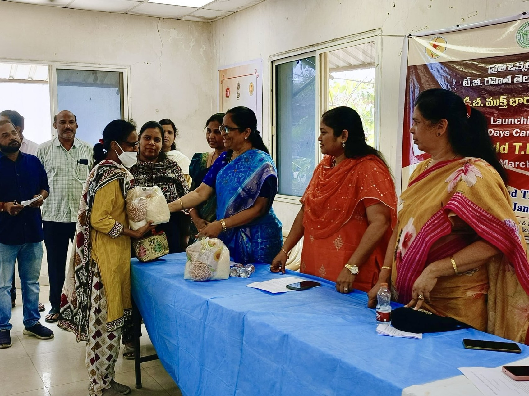 TB పేషెంట్లకు న్యూట్రిషన్ కిట్ల పంపిణీ