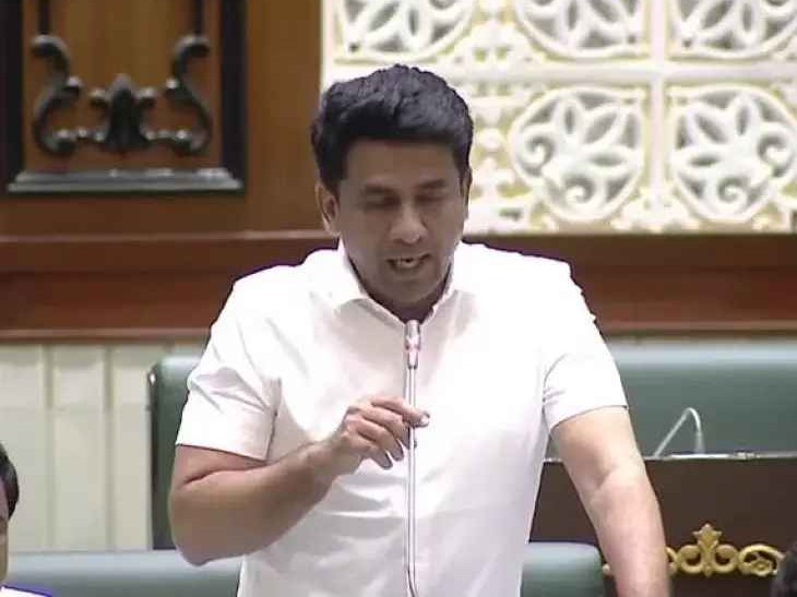 ట్రాఫిక్ సమస్యలపై అసెంబ్లీలో ఎమ్మెల్యే ప్రస్తావన