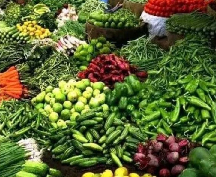 పోటాపోటీగా కందుకూరు తై బజార్ వేలం