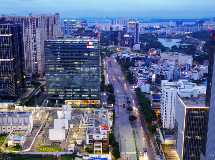 అగ్రస్థానంలో నిలిచిన హైదరాబాద్